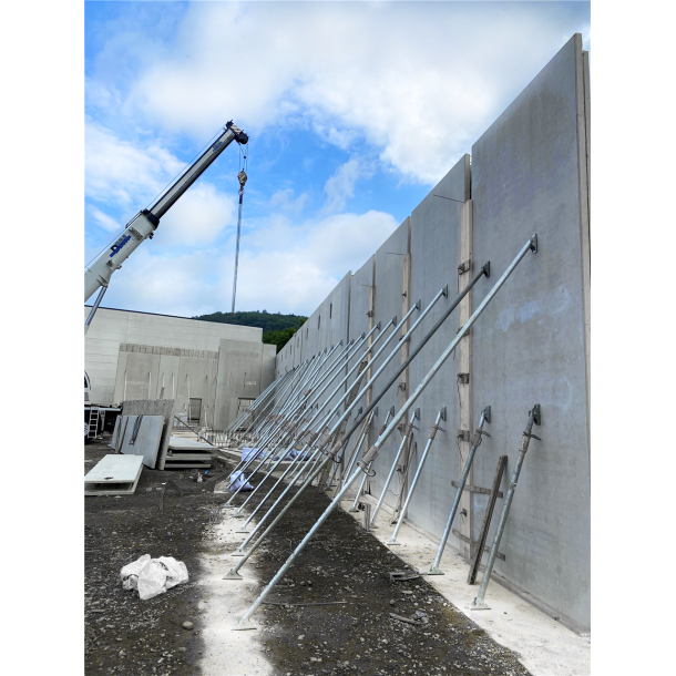 Directional brace | Adjustment range: 1.80 - 3.20 m Load at 45 in compression: 40,0 - 29,2 kN | with end joints